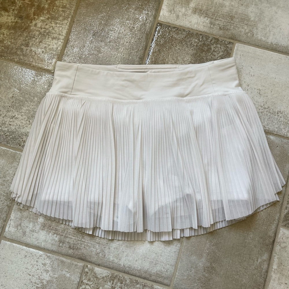 Lululemon Just Pleat It Skirt
